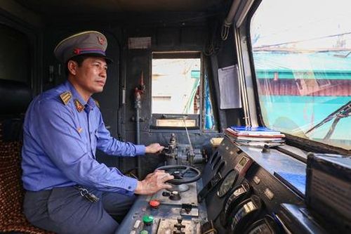 Thủ tục cấp giấy phép lái tàu giảm còn 2 ngày, bổ sung nhiều tiện ích nộp hồ sơ