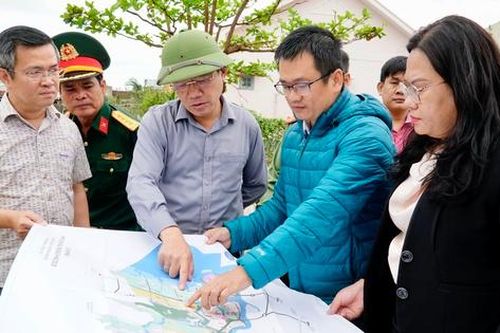 Chủ tịch tỉnh Gia Lai: 'Phải di dời người dân khỏi vùng ngập lụt để tránh tái nghèo'