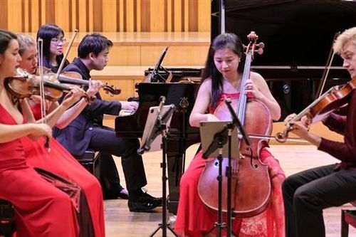 Hòa nhạc cổ điển, gây quỹ ủng hộ đồng bào miền Trung