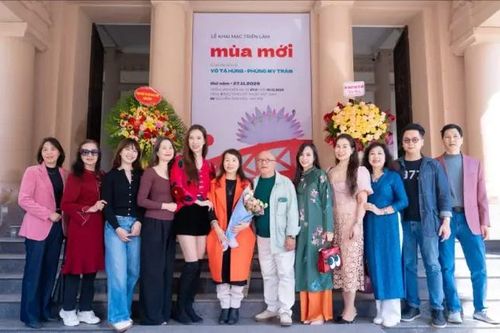 Màu cổ tích trong triển lãm 'Mùa mới'