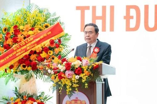 Chủ tịch Quốc hội đề nghị nhân rộng phong trào 'Bình dân học vụ số' trong thực hiện phong trào thi đua yêu nước