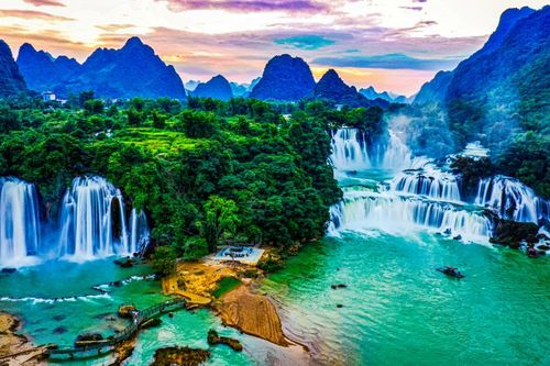 Khám phá Cao Bằng từ sắc màu non nước