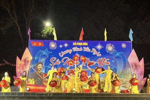 Chương trình văn nghệ 'Sắc màu Phục Hòa'