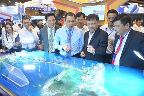 Những 'nút thắt' và 'đột phá' nhìn từ Hội nghị KH&CN Điện lực toàn quốc 2025