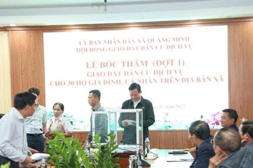 Giải bài toán tồn đọng đất dịch vụ cho người dân Quang Minh