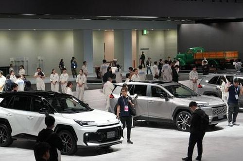 Diễn biến mới trên thị trường xe điện hóa toàn cầu