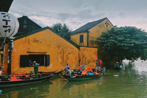 Tiếng thở dài trong những ngôi nhà cổ
