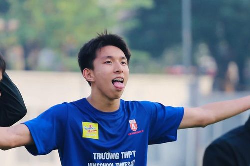 Bàn thắng 'phút 89' đưa THPT Vinschool TC vào vòng 32 đội