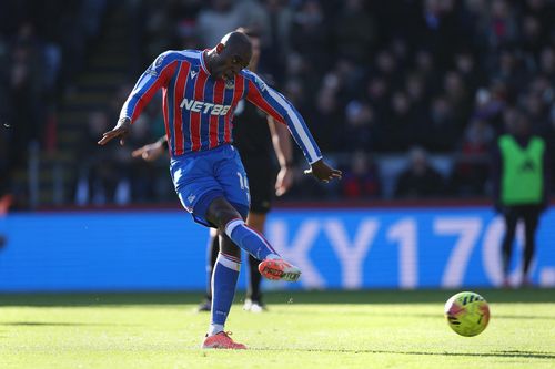Luật mới khiến MU thủng lưới trước Crystal Palace
