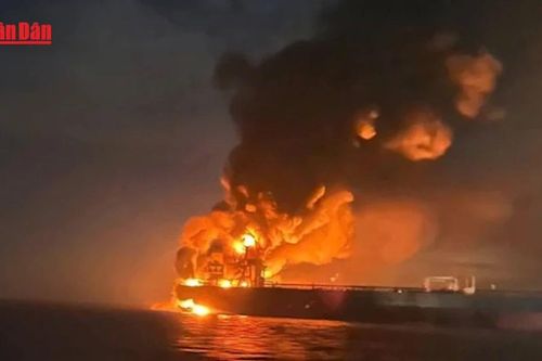 Ukraine thừa nhận tấn công tàu chở dầu của Nga ở Biển Đen