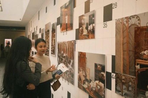 Biennale: Thực hành nhiếp ảnh cho người trẻ
