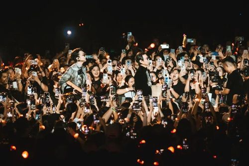 Khán giả dự 'Soobin Live Concert' ủng hộ bà con vùng lũ hơn 1,2 tỷ đồng