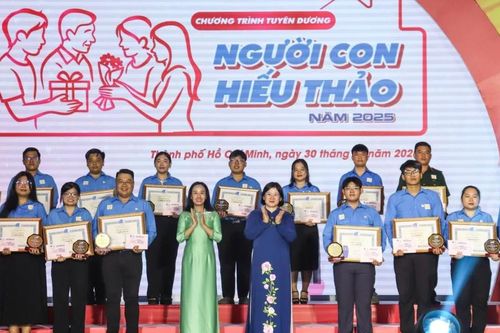 TPHCM tuyên dương 184 gương 'Người con hiếu thảo' năm 2025