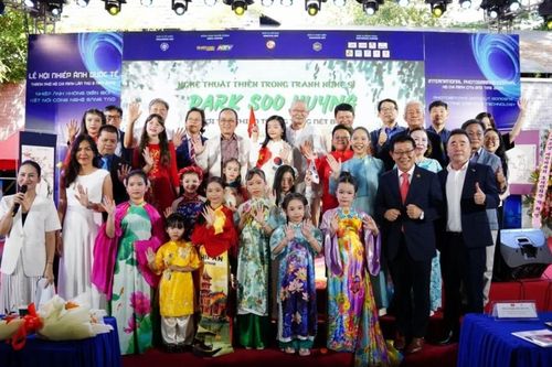 Nghệ sĩ Hàn Quốc và hướng tiếp cận mới cho nghệ thuật đương đại Việt Nam
