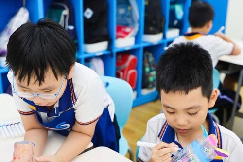 Trường học Hà Nội xanh sạch, học sinh được dạy bảo vệ môi trường