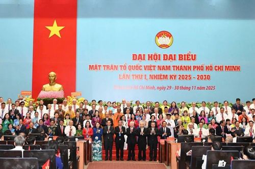 Ra mắt ban lãnh đạo và 146 Ủy viên MTTQ Việt Nam TPHCM khóa I