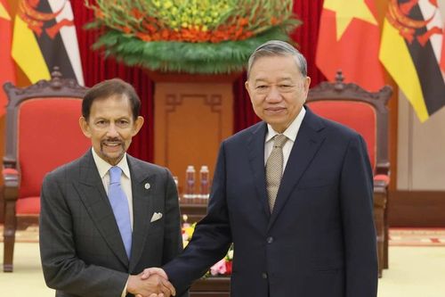 Quốc vương Brunei khuyến khích doanh nghiệp Việt Nam mở rộng hợp tác dầu khí