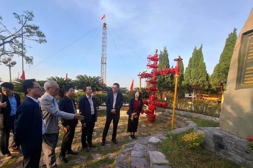 Hội Dầu khí Quảng Ngãi trở về 'cái nôi' của ngành Dầu khí Việt Nam