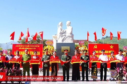 Khánh thành tượng đài Bác Hồ với chiến sĩ Biên phòng ở Nghệ An