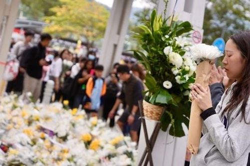 Số người thiệt mạng vì vụ cháy chung cư ở Hong Kong tăng lên 146