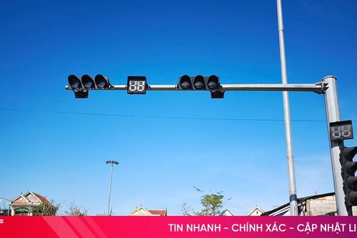 Hà Tĩnh đôn đốc sửa chữa đèn giao thông hư hỏng trên quốc lộ 1