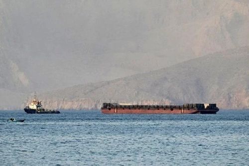 Iran bắt giữ hai tàu chở 80.000 lít nhiên liệu với cáo buộc buôn lậu