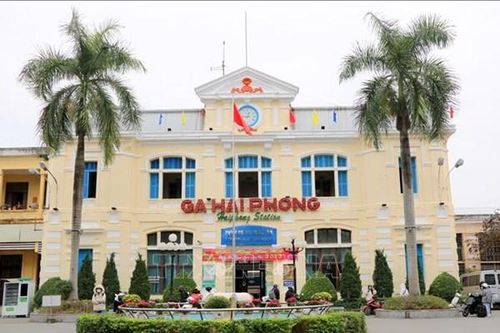 Khách mua vé tháng tàu tuyến Hải Dương - Hải Phòng cao gấp 5 lần