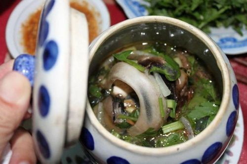 Món đặc sản miền Trung bị chê tanh, nhiều người rùng mình khi vừa thấy nhưng ăn thử là nghiện mê