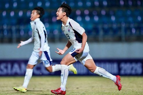 Thái Lan dự Asian Cup theo cách khiến cả châu Á ngả mũ