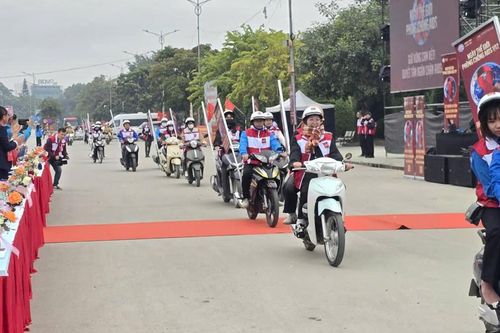 Mít tinh hưởng ứng Ngày thế giới phòng chống AIDS ở biên giới Lạng Sơn