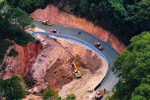 Đèo Mimosa Đà Lạt thông xe sau 10 ngày sạt lở do mưa lũ