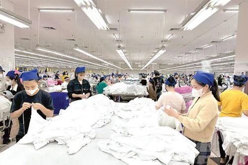 Công nhân, viên chức, lao động tiên phong hiện thực hóa khát vọng văn minh, thịnh vượng