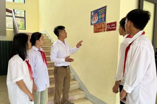 Xây dựng môi trường học đường không khói thuốc