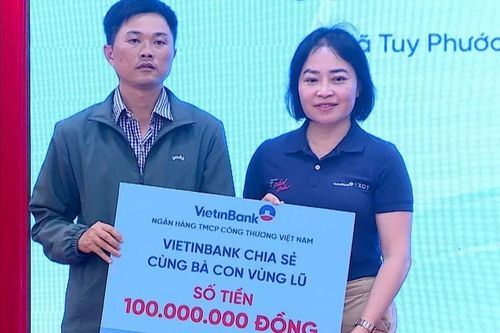 600 triệu đồng hỗ trợ người dân xã Tuy Phước khắc phục hậu quả mưa lũ