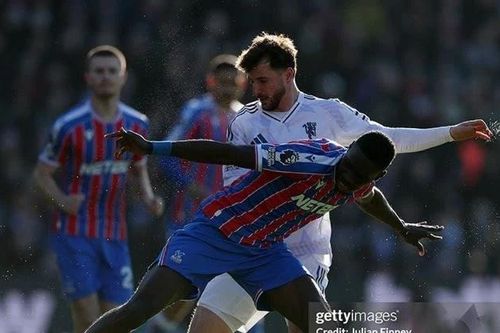 Crystal Palace - MU: Ngược dòng đỉnh cao, Zirkzee - Mount chói sáng