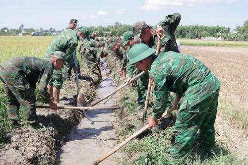 Lực lượng vũ trang tỉnh Lâm Đồng chung sức xây dựng nông thôn mới