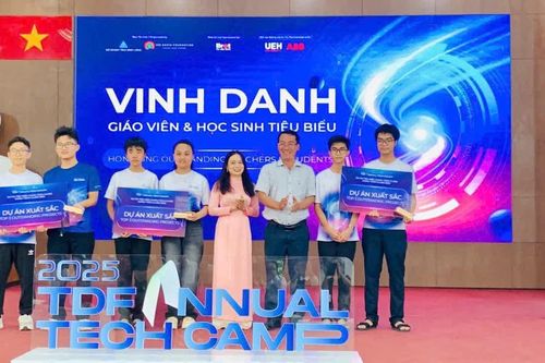 Đoàn học sinh tỉnh Quảng Trị đạt nhiều giải cao tại 'Ngày hội Công nghệ số 2025'