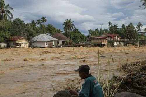 Lãnh đạo Việt Nam chia buồn với Indonesia về hậu quả nặng nề do bão lũ bất thường