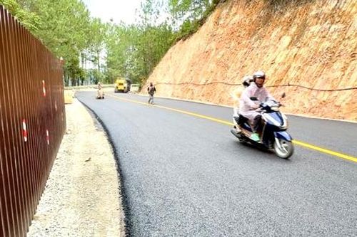 Lâm Đồng: Thông tuyến đèo Mimosa sau 10 ngày tê liệt do sạt lở