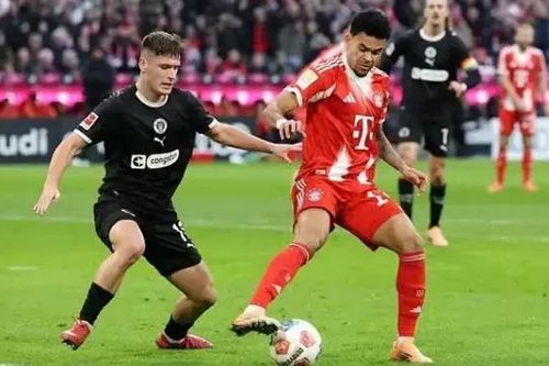 Bayern Munich thắng nhờ những phút bù giờ