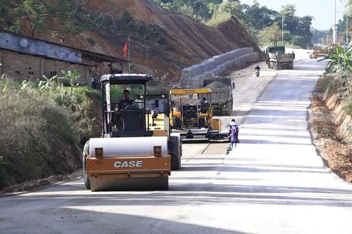 Tăng tốc thi công Dự án tuyến tránh nối phường Tân Giang và Thục Phán