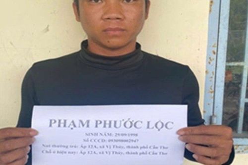 Danh tính đối tượng truy nã 'đặc biệt nguy hiểm' vừa ra đầu thú