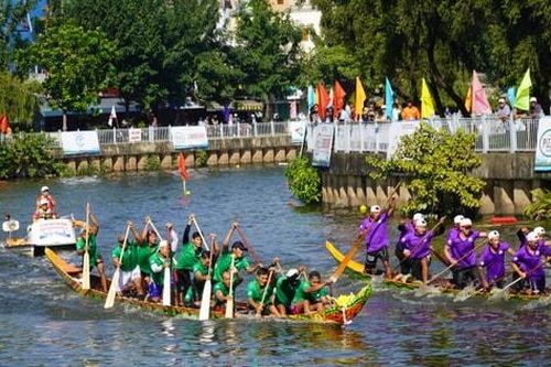 Sôi động Lễ hội đua ghe Ngo trên kênh Nhiêu Lộc - Thị Nghè