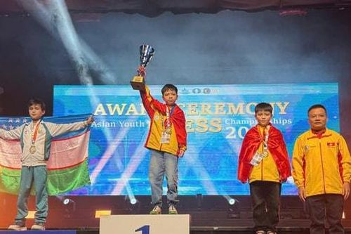 Kỳ thủ Nguyễn Xuân Phương giành Huy chương vàng cờ chớp tại Giải vô địch trẻ châu Á 2025
