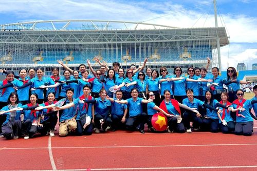 Gây 'hiểu nhầm' về tiền hỗ trợ cho tập luyện đại lễ A80, nhà trường tổ chức đối thoại