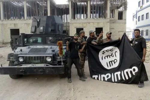 Mỹ-Syria phối hợp phá hủy 15 kho vũ khí của IS