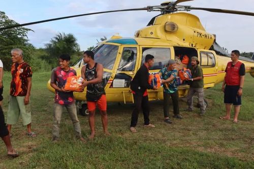 Indonesia huy động trực thăng cứu trợ quy mô lớn tại Sumatra