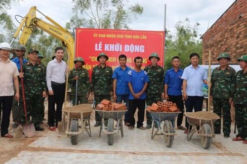 Đắk Lắk khởi động 'Chiến dịch Quang Trung' thần tốc xây dựng, sửa chữa nhà cho đồng bào bị bão lũ