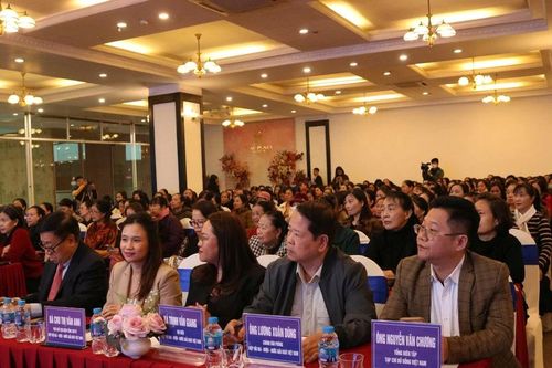 Bộ Y tế truyền thông cung cấp kiến thức chăm sóc sức khỏe chủ động cho 300 phụ nữ tại Thái Nguyên
