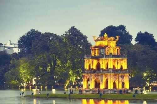 Khám phá Hà Nội 'viên ngọc đô thị' giữa lòng miền Bắc Việt Nam